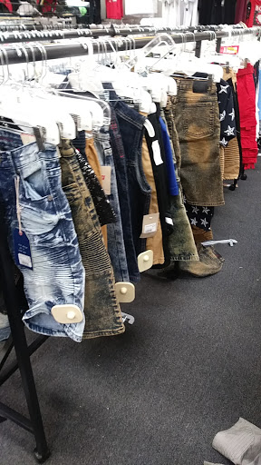 Clothing Store «Citi Trends», reviews and photos, 2925 W 159th St, Markham, IL 60428, USA