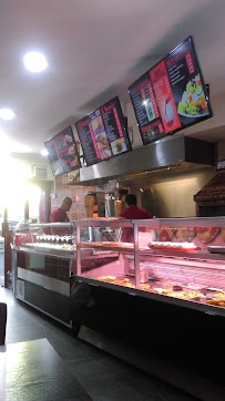 Atmosphère du Restaurant turc GRILL ISTANBUL...Kebab..boisson.. à Villeneuve-Saint-Georges - n°4
