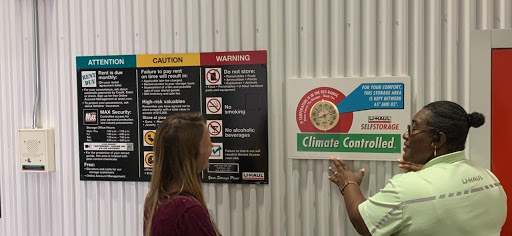 RV Storage Facility «U-Haul Moving & Storage of South Tampa», reviews and photos, 3826 W Marcum St, Tampa, FL 33616, USA