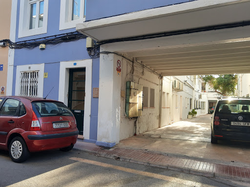 KIKA Classes de repàs (Francisca Daunas Puigcerver) en Ciutadella de Menorca