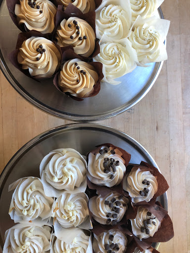 Bakery «Grand Finale Desserts and Pastries», reviews and photos, 225 Franklin Ave, Grand Haven, MI 49417, USA