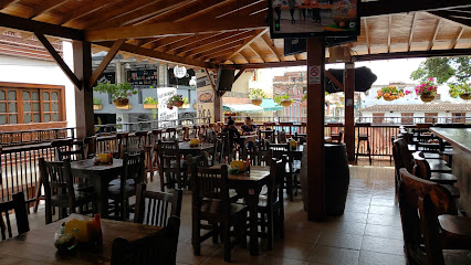 La Mayoría Restaurante Bar - Cocorná, Antioquia, Colombia