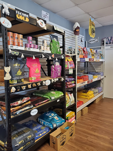 Pet Groomer «Pet-icure Pet Grooming & Supplies», reviews and photos, 89 Main St, Pepperell, MA 01463, USA