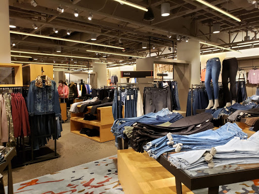 Stores to buy pajamas Seattle
