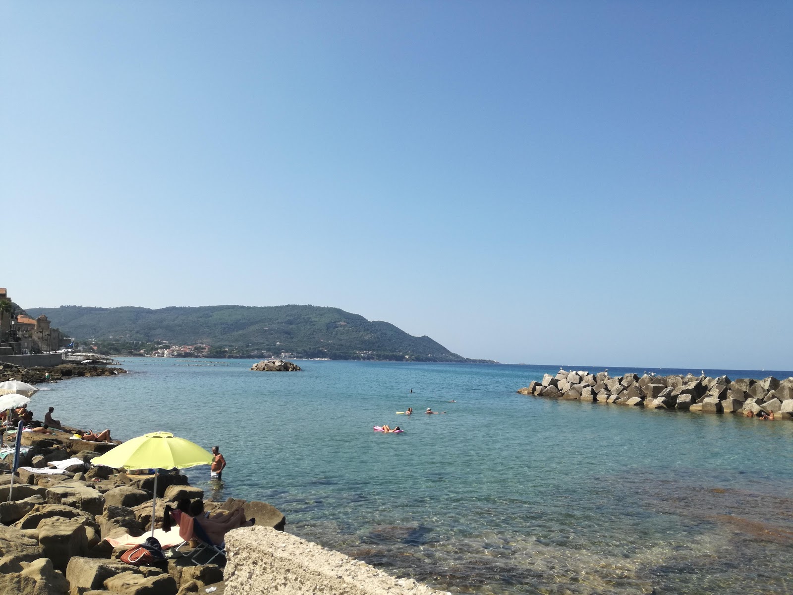 Spiaggia dello Scario'in fotoğrafı çok temiz temizlik seviyesi ile