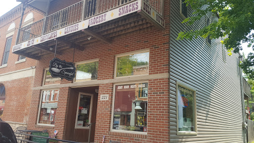 Gourmet Grocery Store «By The Spoonful», reviews and photos, 221 Main St, McGregor, IA 52157, USA