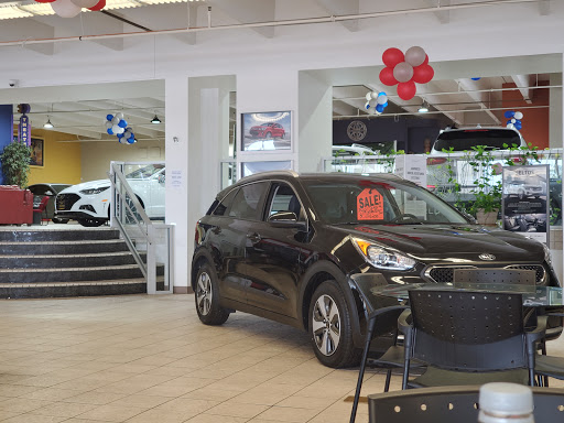 Car Dealer «World Car Kia South», reviews and photos, 7915 Interstate 35 Access Rd, San Antonio, TX 78224, USA