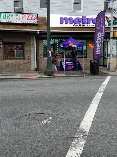 Cell Phone Store «MetroPCS Authorized Dealer», reviews and photos, 674 Main St, Paterson, NJ 07503, USA