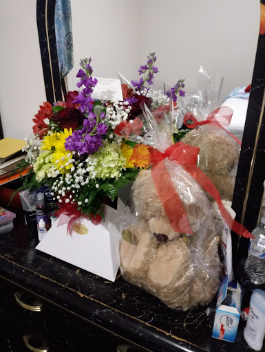 Florist «Valley Falls Flower Shop», reviews and photos, 244 Broad St, Cumberland, RI 02864, USA