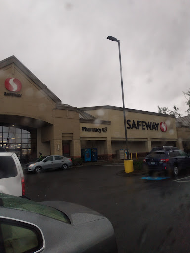 Grocery Store «Safeway», reviews and photos, 1550 N Pacific Hwy, Woodburn, OR 97071, USA