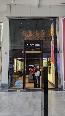 MAC Cosmetics à Levallois-Perret