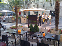 Atmosphère du Restaurant français Café Restaurant La Scène à Avignon - n°1