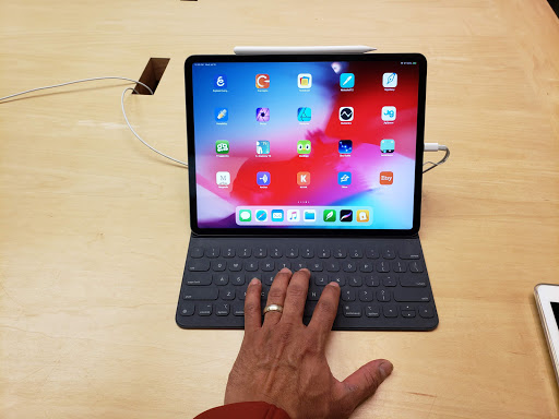 Computer Store «Apple Mall of America», reviews and photos, 132 South Avenue, Bloomington, MN 55425, USA