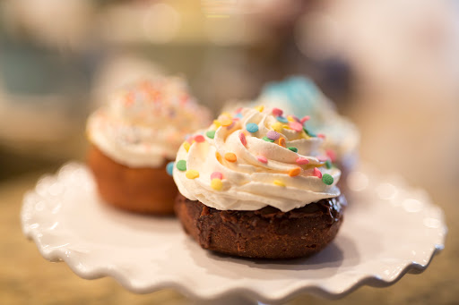 Donut Shop «Daylight Donuts Supershop», reviews and photos, 3121 S Yale Ave, Tulsa, OK 74135, USA