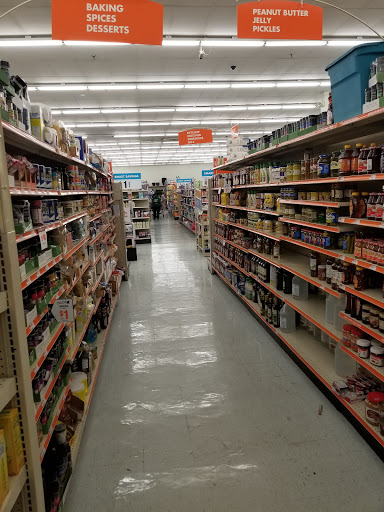 Shopping Mall «Innsbruck Mall», reviews and photos, 85 Tunnel Rd #40, Asheville, NC 28805, USA