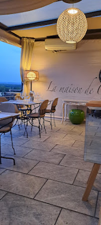 Atmosphère du Restaurant français La Maison de Celou à Châteauneuf-de-Gadagne - n°13