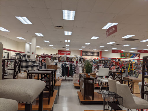 Department Store «T.J. Maxx», reviews and photos, 1650 Miami Gardens Dr, North Miami Beach, FL 33179, USA