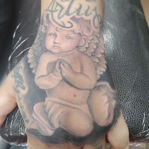 Explore black cover up tattoo ideas, creative tattoo ideas in Kansas City, available at La plaza tattoo and art gallery