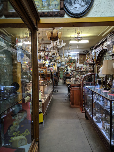 Antique Store «Old Town Architectural Salvage», reviews and photos, 126 N St Francis St, Wichita, KS 67202, USA