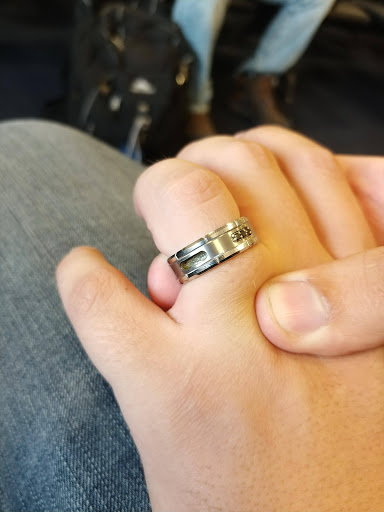 Jewelry Store «Kesslers Diamonds», reviews and photos, 5075 S 76th St, Greenfield, WI 53220, USA