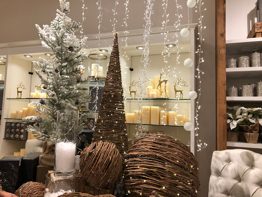 Furniture Store «Pottery Barn», reviews and photos, 10000 Research Blvd B02A, Austin, TX 78759, USA