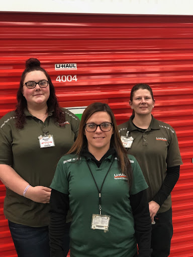 Truck Rental Agency «U-Haul Moving & Storage at Tallmadge Ave», reviews and photos, 800 E Tallmadge Ave, Akron, OH 44310, USA