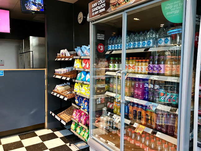 Reviews of Greggs Fulham Road in London - Bakery