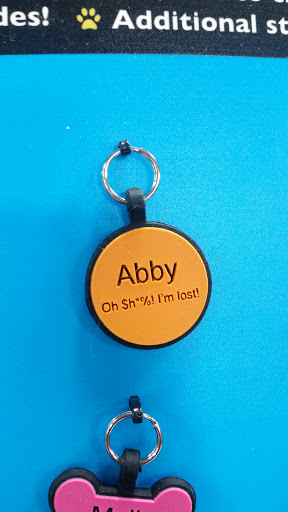 Pet Supply Store «Mounds Pet Food Warehouse», reviews and photos, 2110 S Stoughton Rd, Madison, WI 53716, USA