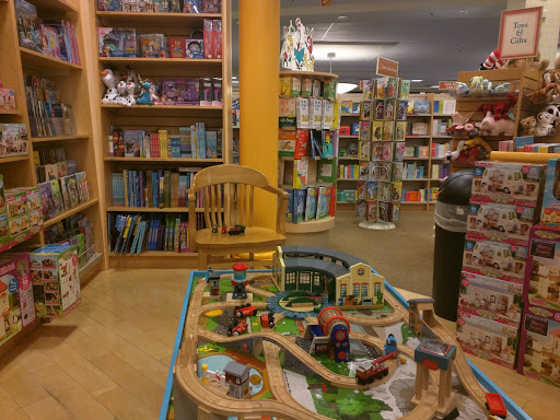 Book Store «Barnes & Noble», reviews and photos, 301 NE Northgate Way, Seattle, WA 98125, USA