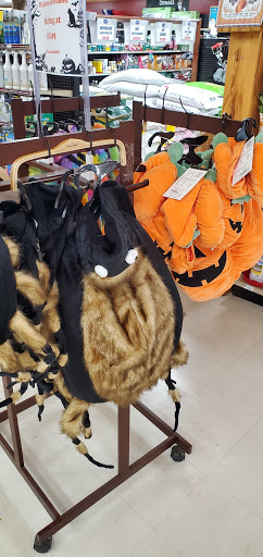 Animal Feed Store «Reber Ranch», reviews and photos, 28606 132nd Ave SE, Kent, WA 98042, USA