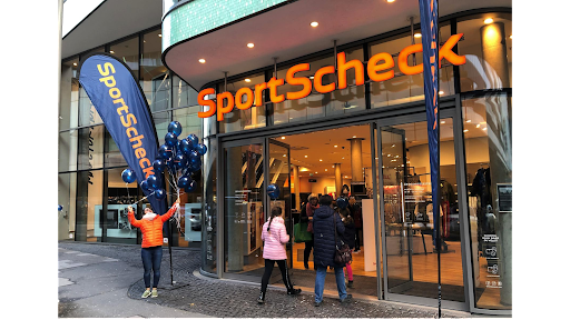 Läden, um Sportbekleidung für Männer zu kaufen Frankfurt