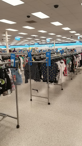 Clothing Store «Ross Dress for Less», reviews and photos, 5820 Lakewood Towne Center Blvd SW, Lakewood, WA 98499, USA