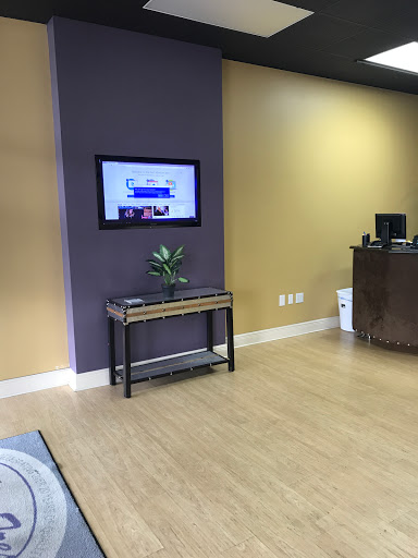 Dry Cleaner «Fashion Fresh Dry Cleaners & Alterations», reviews and photos, 2055 Tamiami Trail N, Naples, FL 34102, USA