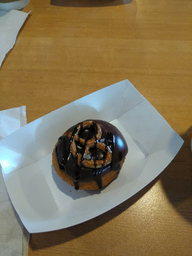 Donut Shop «Peace, Love and Little Donuts», reviews and photos, 2378 Locust St S, Canal Fulton, OH 44614, USA