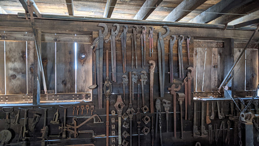 Electronics Store «Apache Reclamation & Electronics», reviews and photos, 313 W Apache St, Phoenix, AZ 85003, USA