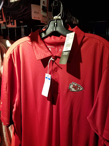 Sportswear Store «Kansas Sampler Topeka», reviews and photos, 5918 SW 21st St, Topeka, KS 66604, USA