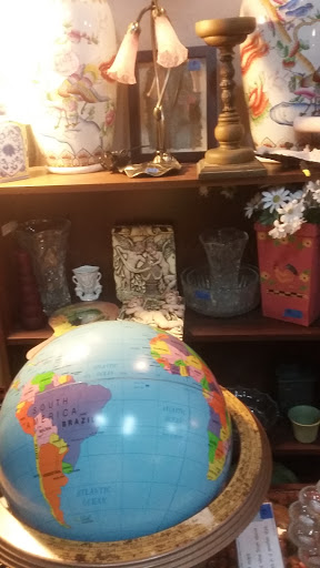 Thrift Store «OddBalls Nifty Thrift», reviews and photos, 530 NE 13th St, Fort Lauderdale, FL 33304, USA