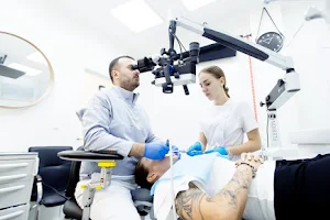 Американский стоматологический центр ДАнтист | Стоматология Братиславская | Виниры, имплантация, брекеты image