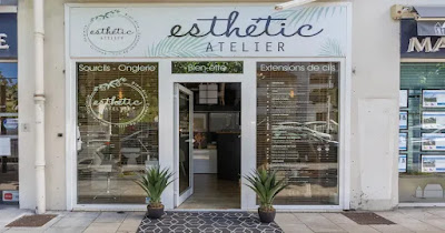 Lash and Brows 64 à Anglet