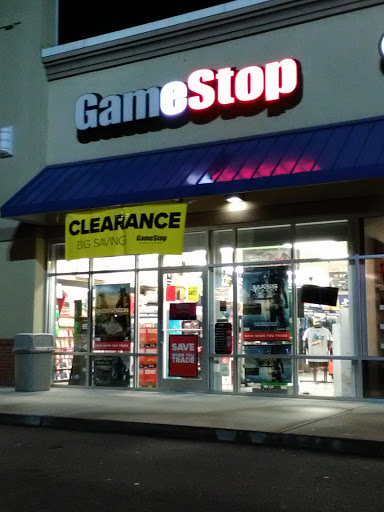 GameStop, 92 Walmart Way, Eastanollee, GA 30538, USA, 