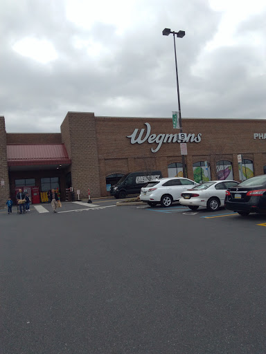 Supermarket «Wegmans Allentown», reviews and photos, 3900 Tilghman St, Allentown, PA 18104, USA