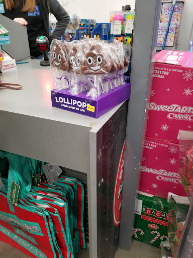 Variety Store «Five Below», reviews and photos, 300 Marketplace Blvd, Hamilton Township, NJ 08691, USA