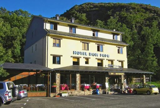Hotel Don Pepe Lago de Sanabria en Ribadelago