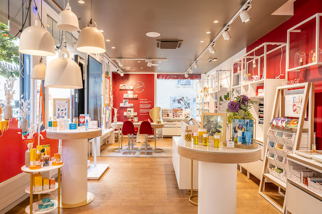 Rezensionen über Clarins Boutique & Skin Spa Genève in Genf - Schönheitssalon