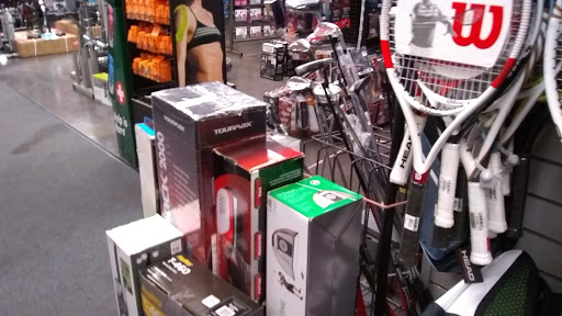 Sporting Goods Store «Big 5 Sporting Goods - Lakewood», reviews and photos, 5247 Lakewood Blvd, Lakewood, CA 90712, USA