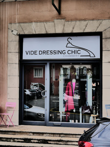 Magasin de vêtements Vide Dressing Chic Chambéry