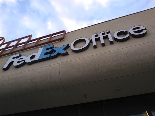 Print Shop «FedEx Office Print & Ship Center», reviews and photos, 1440 S E St b, San Bernardino, CA 92408, USA