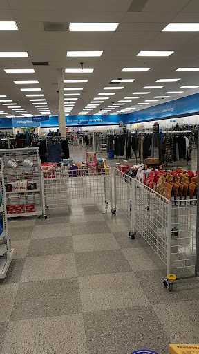 Clothing Store «Ross Dress for Less», reviews and photos, 3093 E Main St, Russellville, AR 72802, USA