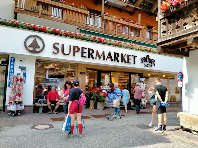 Supermarket Senoner Sarteur DESPAR Str. Meisules, 111, 39048 Selva di Val Gardena BZ, Italia