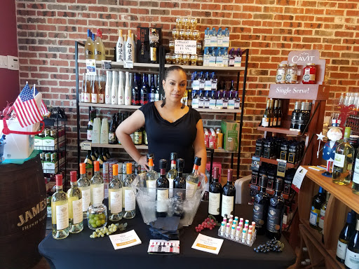 Wine Store «Red Gamay Wines & Liquors», reviews and photos, 45 Merrick Rd, Amityville, NY 11701, USA